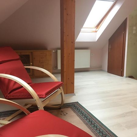 Orsi House Appartement Szombathely Buitenkant foto