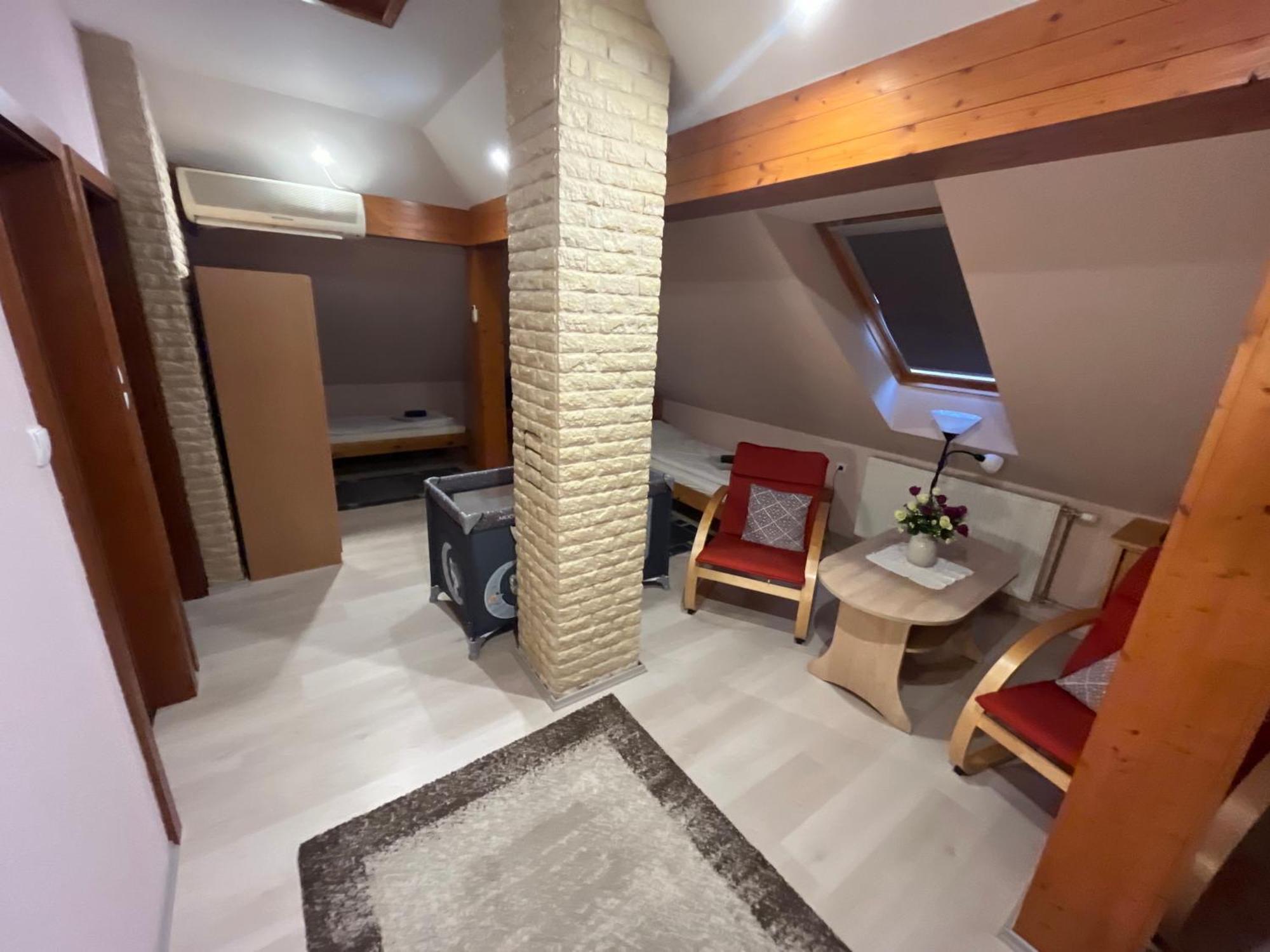 Orsi House Appartement Szombathely Buitenkant foto